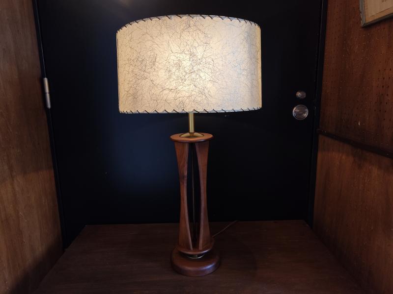 Mid-century Wood Table Lamp 1灯